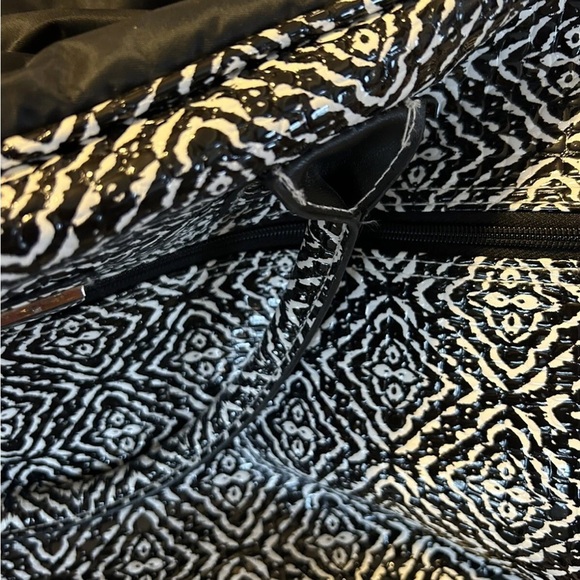 Nicole Miller Black and White Geometric Weekender Travel Bag - Picture 8 of 16